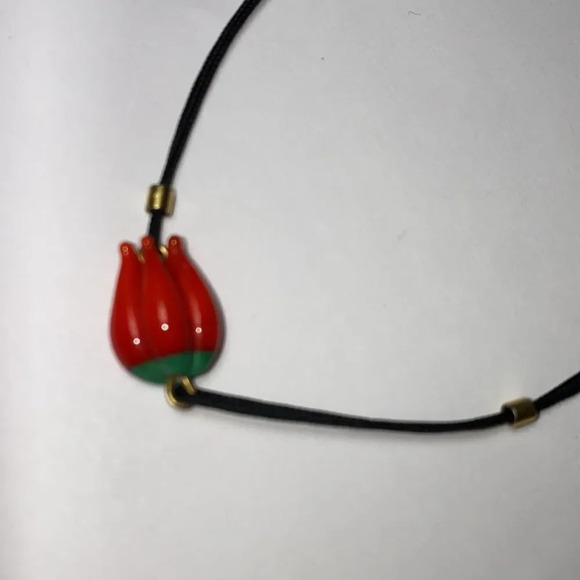 Handmade flower bracelet - Picture 3 of 4